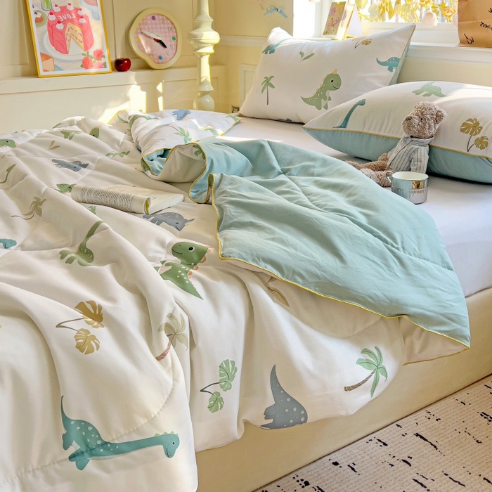 91家纺网 家纺一手货源 找家纺 铺尚美家纺 2026新款A类水洗双层纱大豆夏被子被芯 绿茵恐龙