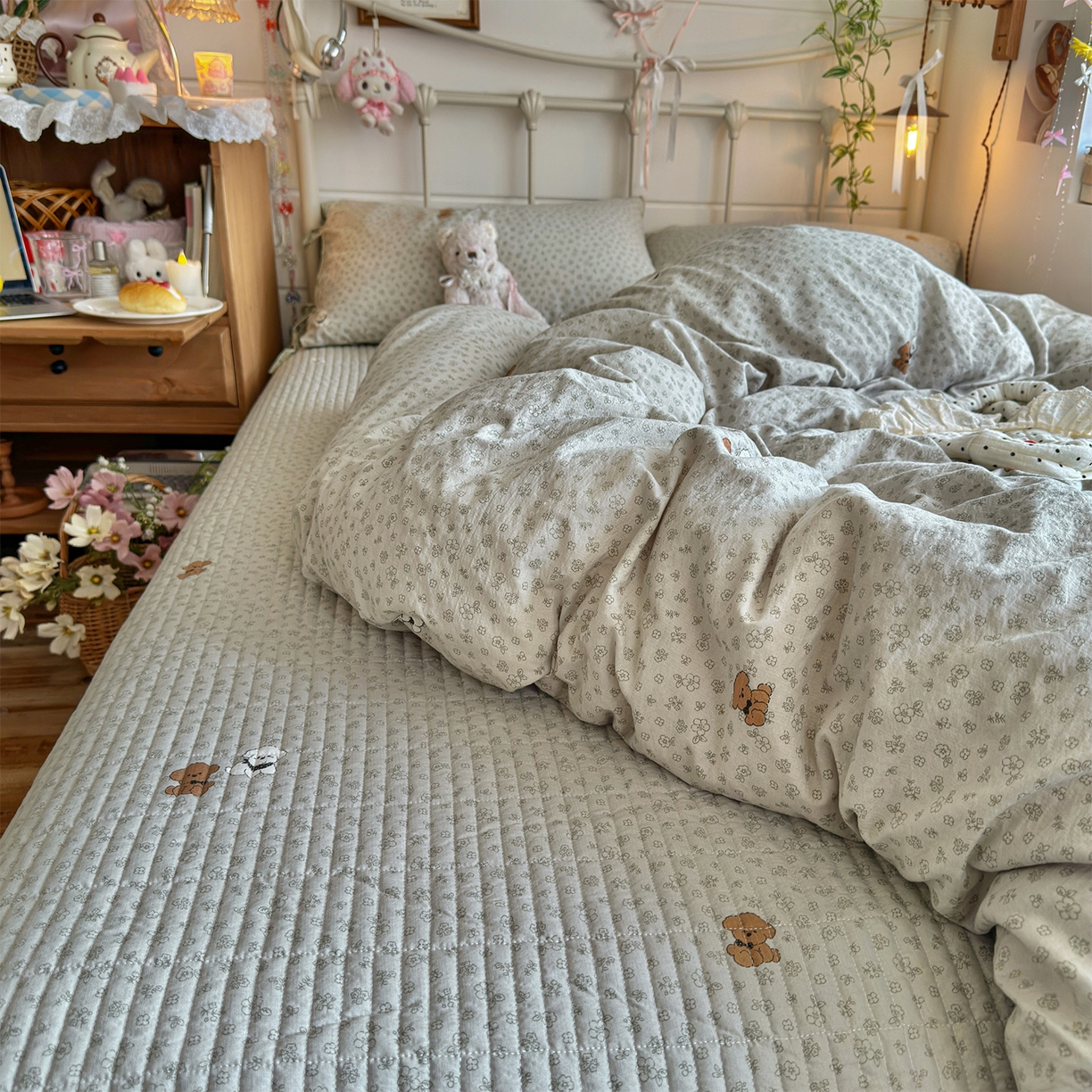 91家纺网 家纺一手货源 找家纺 优选良品 2026新款小清新直播热卖款云感双层纱木棉床盖四件套系列 两只汪汪