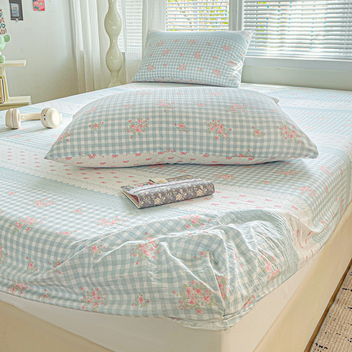 91家纺网 家纺一手货源 找家纺 优选 2026新款ins小清新木棉双层纱印花床笠床垫保护罩枕套三件套 春朵