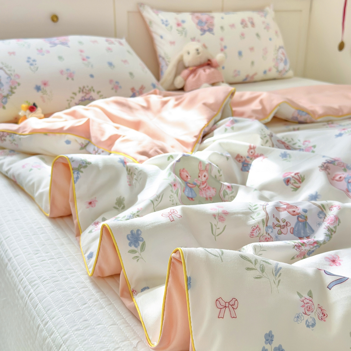 91家纺网 家纺一手货源 找家纺 铺尚美家纺 2026新款A类水洗双层纱大豆夏被子被芯 花仙兔