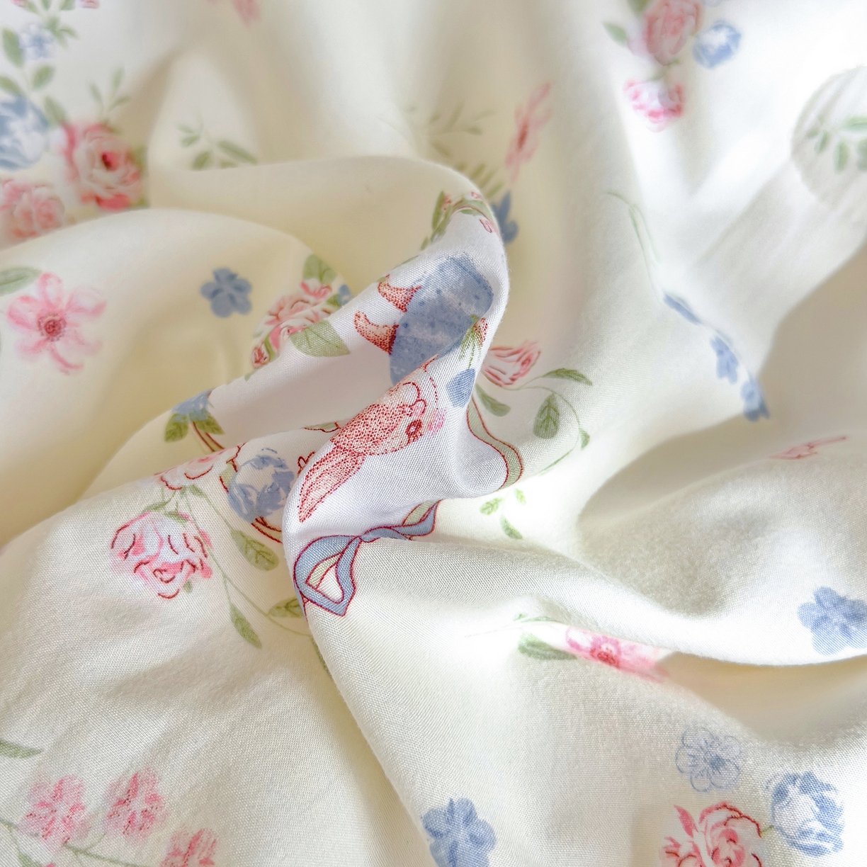 91家纺网 家纺一手货源 找家纺 铺尚美家纺 2026新款A类水洗双层纱大豆夏被子被芯 花仙兔