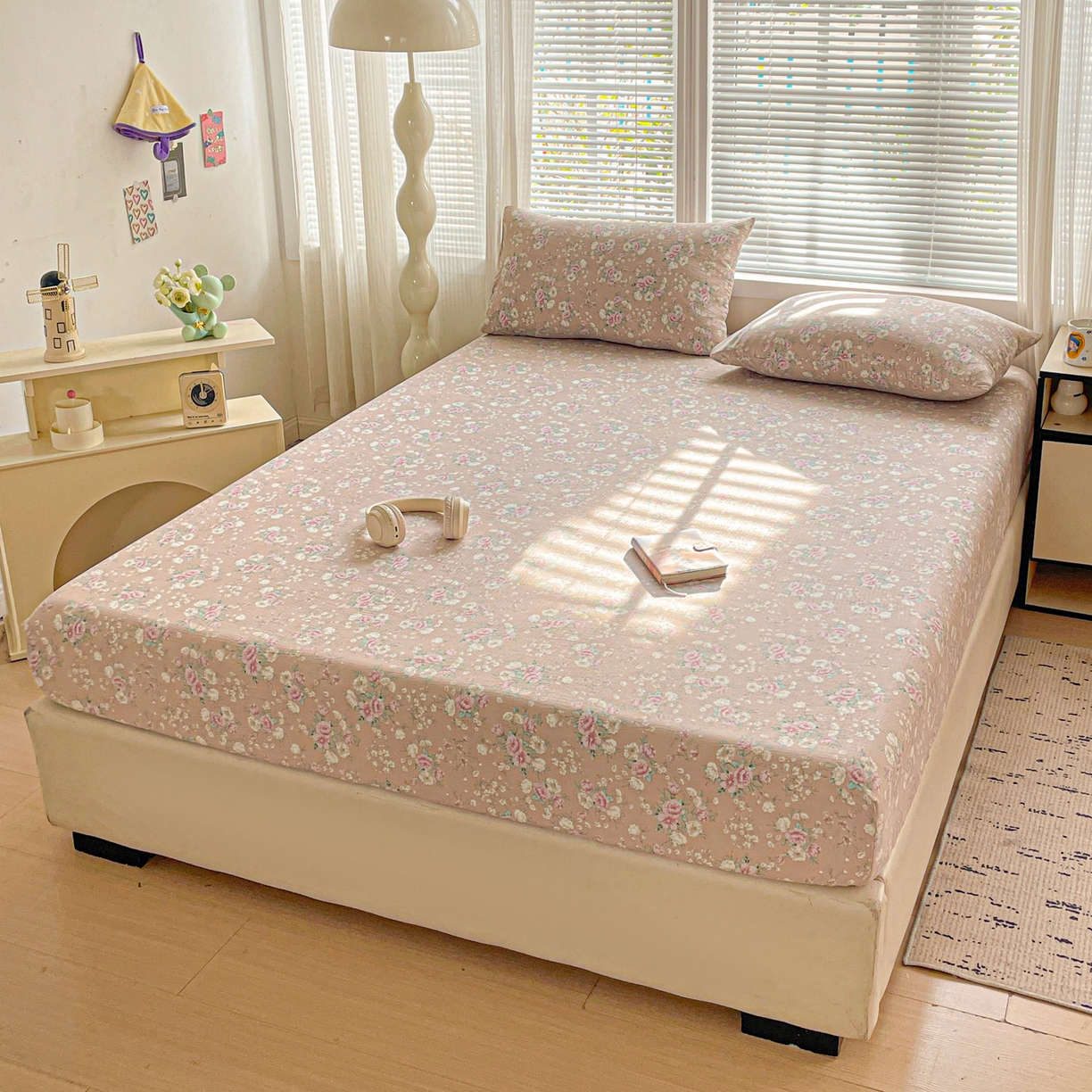 91家纺网 家纺一手货源 找家纺 优选 2026新款ins小清新木棉双层纱印花床笠床垫保护罩枕套三件套 绮梦