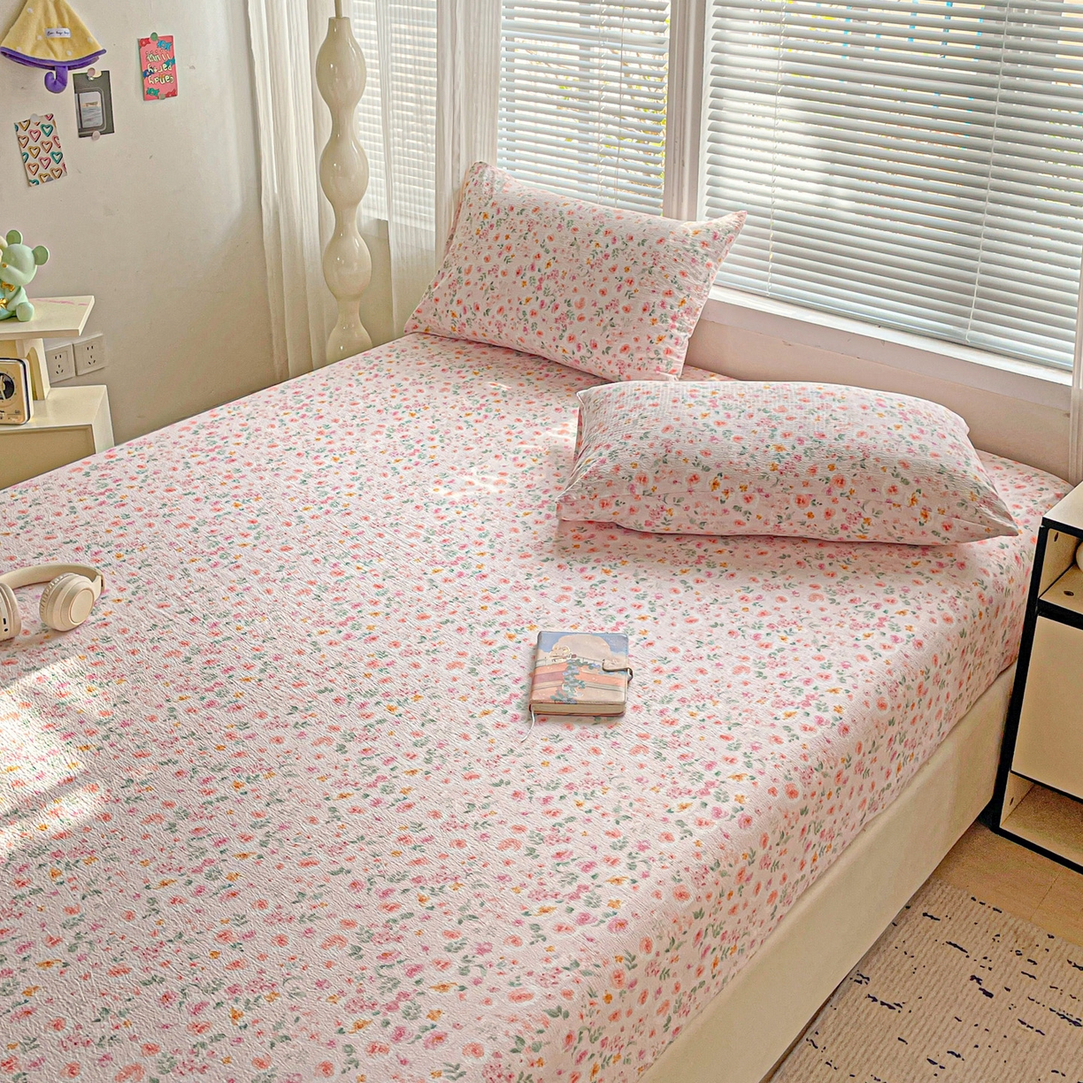 91家纺网 家纺一手货源 找家纺 优选 2026新款ins小清新木棉双层纱印花床笠床垫保护罩枕套三件套 素锦