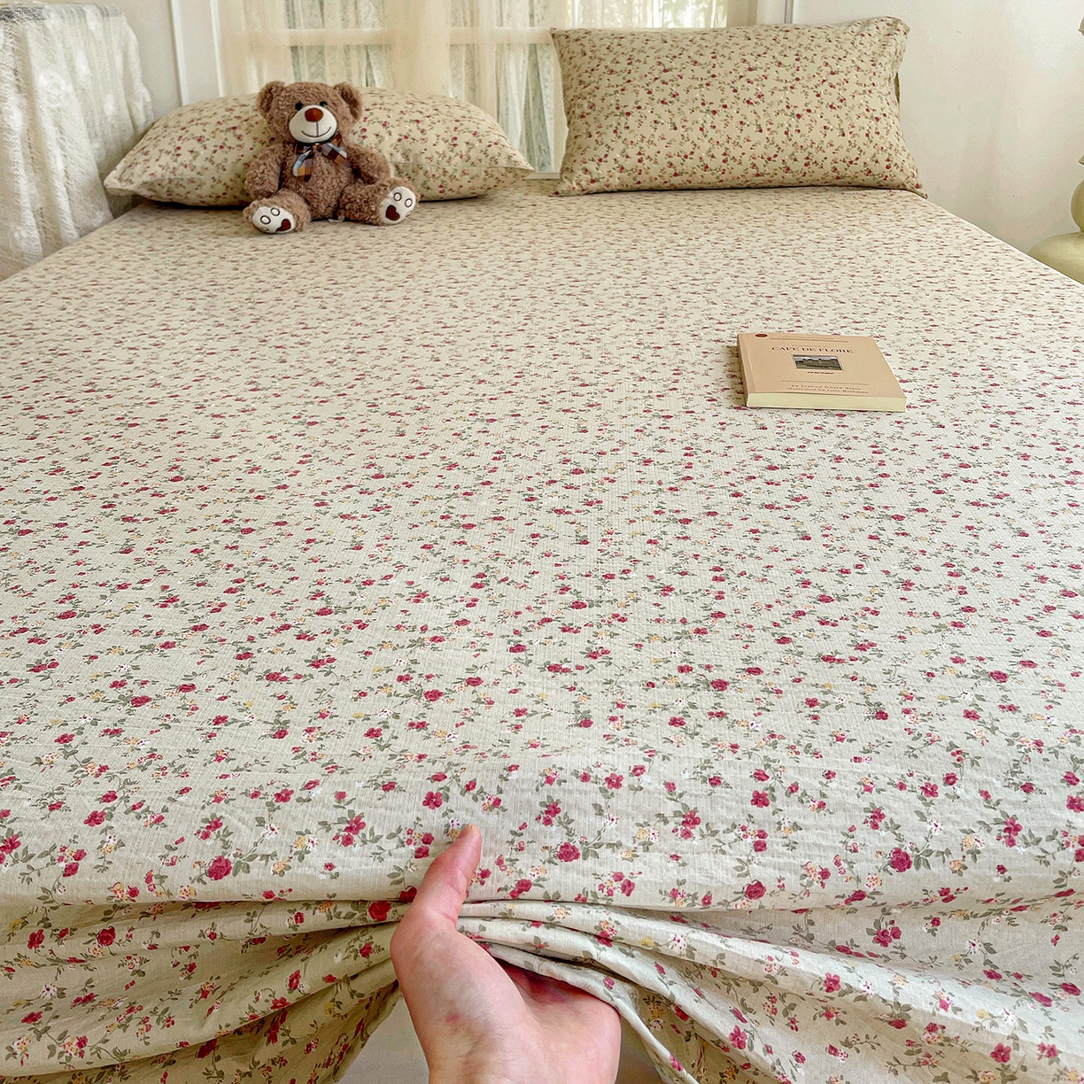 91家纺网 家纺一手货源 找家纺 纽缦家纺 2026春夏新款云感提花双层纱单床单 床单单件 见花则喜