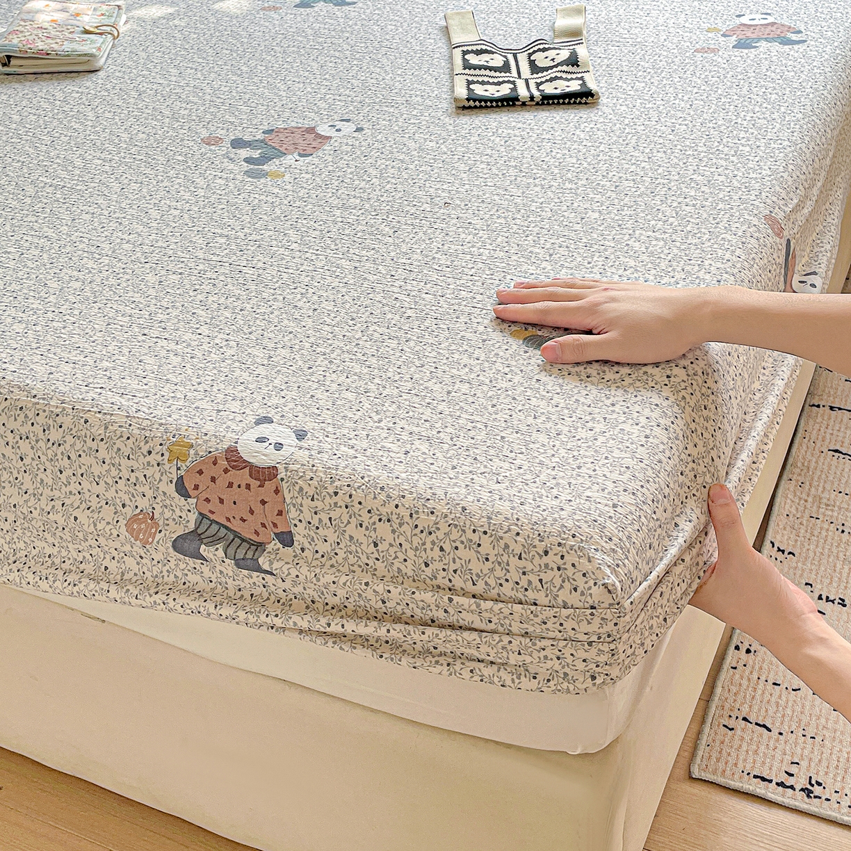 91家纺网 家纺一手货源 找家纺 优选 2026新款ins小清新木棉双层纱印花床笠床垫保护罩枕套三件套 复古浪漫