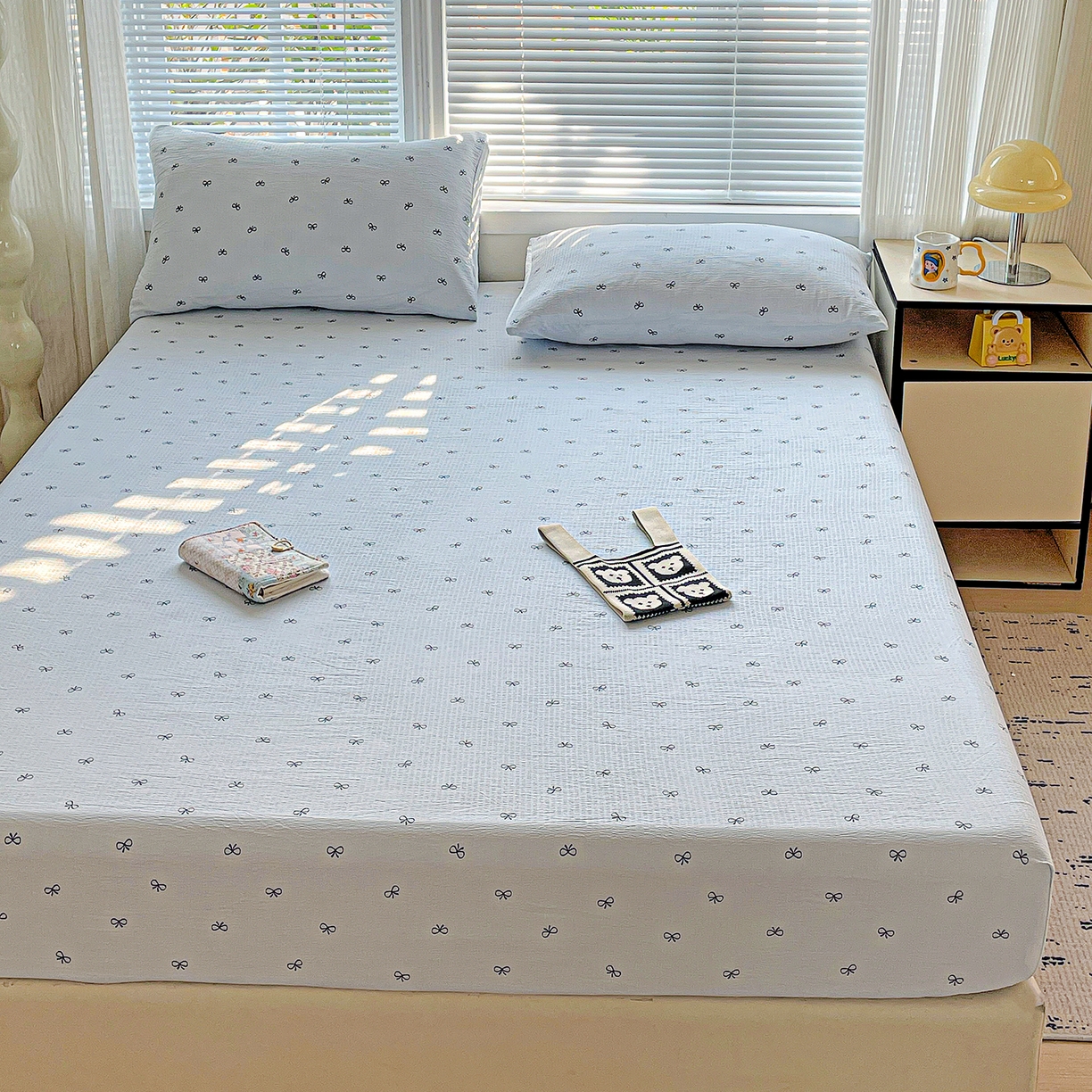 91家纺网 家纺一手货源 找家纺 优选 2026新款ins小清新木棉双层纱印花床笠床垫保护罩枕套三件套 蝴蝶结-蓝