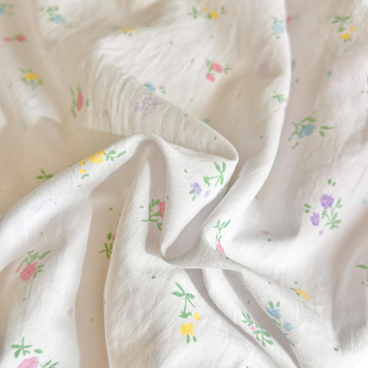 91家纺网 家纺一手货源 找家纺 铺尚美家纺 2026新款A类水洗双层纱大豆夏被子被芯 花韵