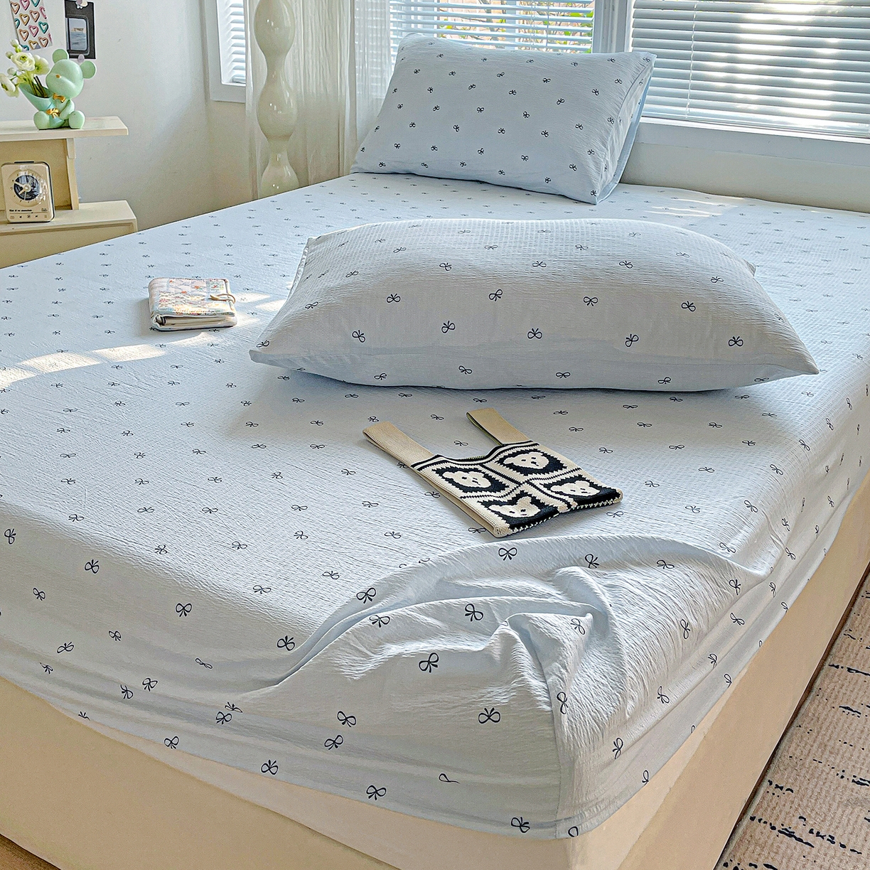 91家纺网 家纺一手货源 找家纺 优选 2026新款ins小清新木棉双层纱印花床笠床垫保护罩枕套三件套 蝴蝶结-蓝