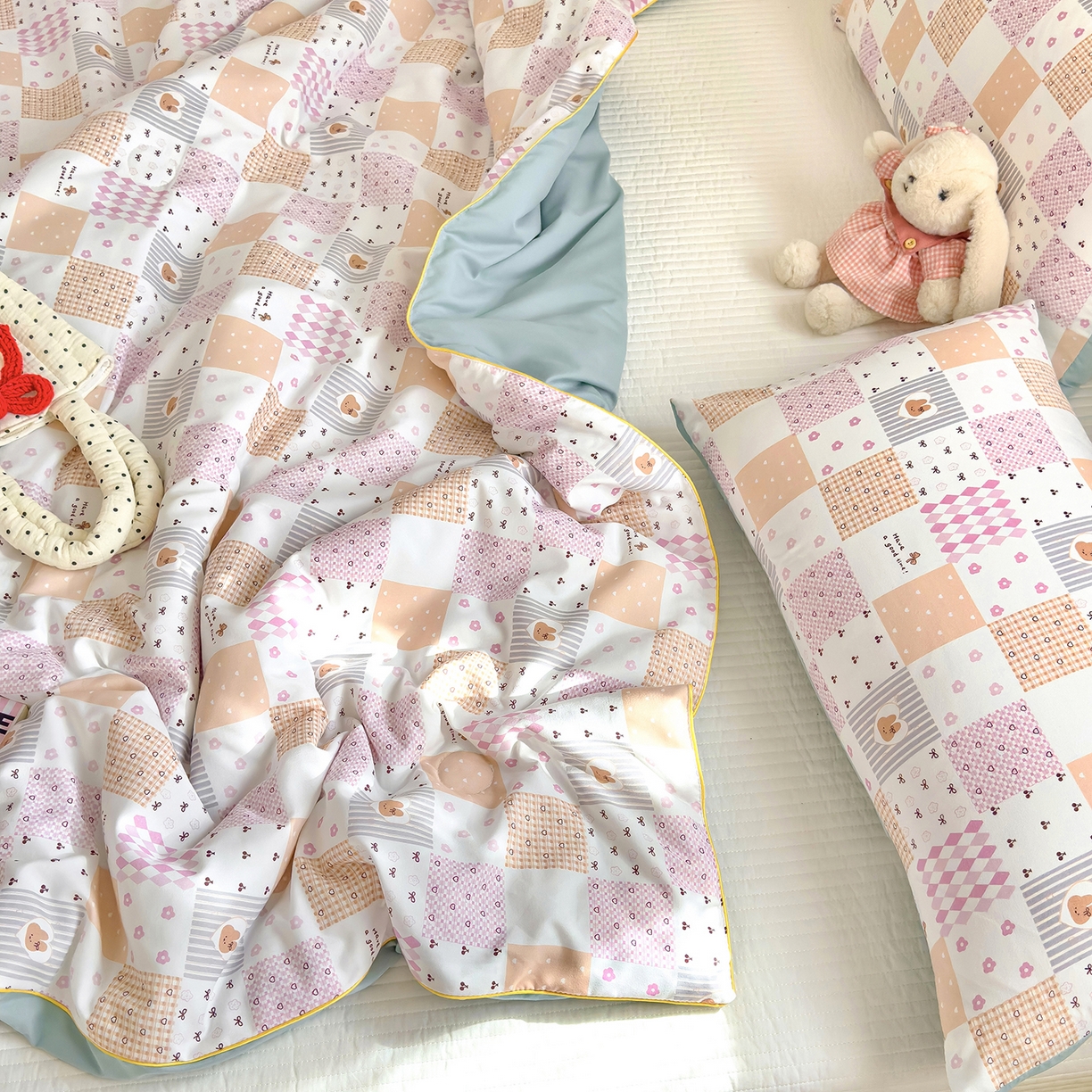 91家纺网 家纺一手货源 找家纺 铺尚美家纺 2026新款A类水洗双层纱大豆夏被子被芯 拼格小兔