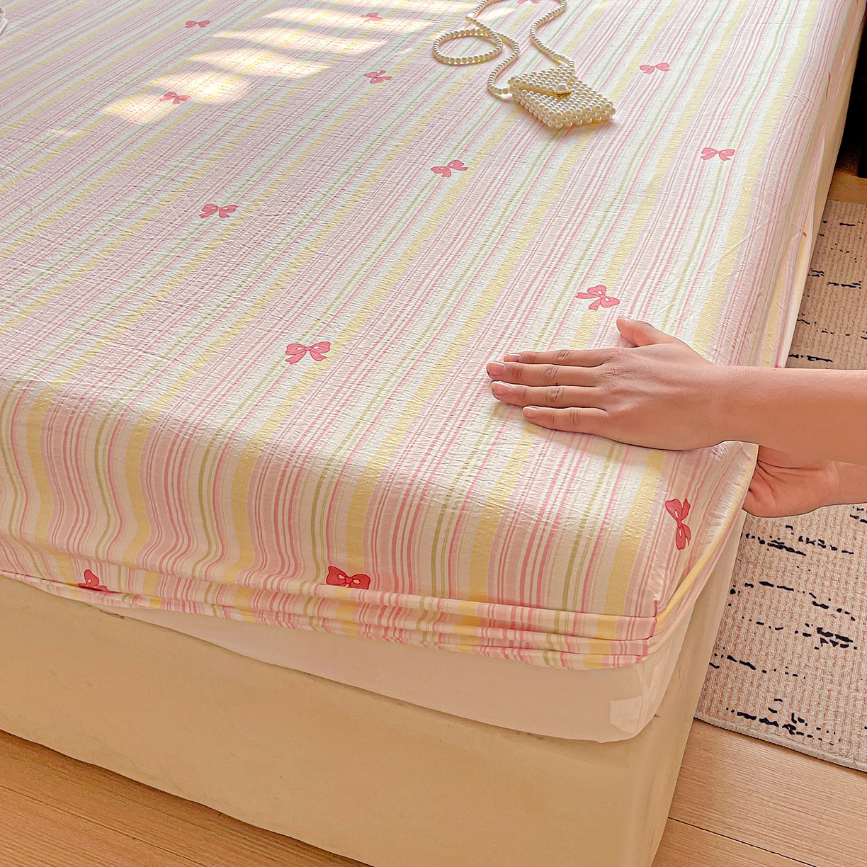 91家纺网 家纺一手货源 找家纺 优选 2026新款ins小清新木棉双层纱印花床笠床垫保护罩枕套三件套 梦露