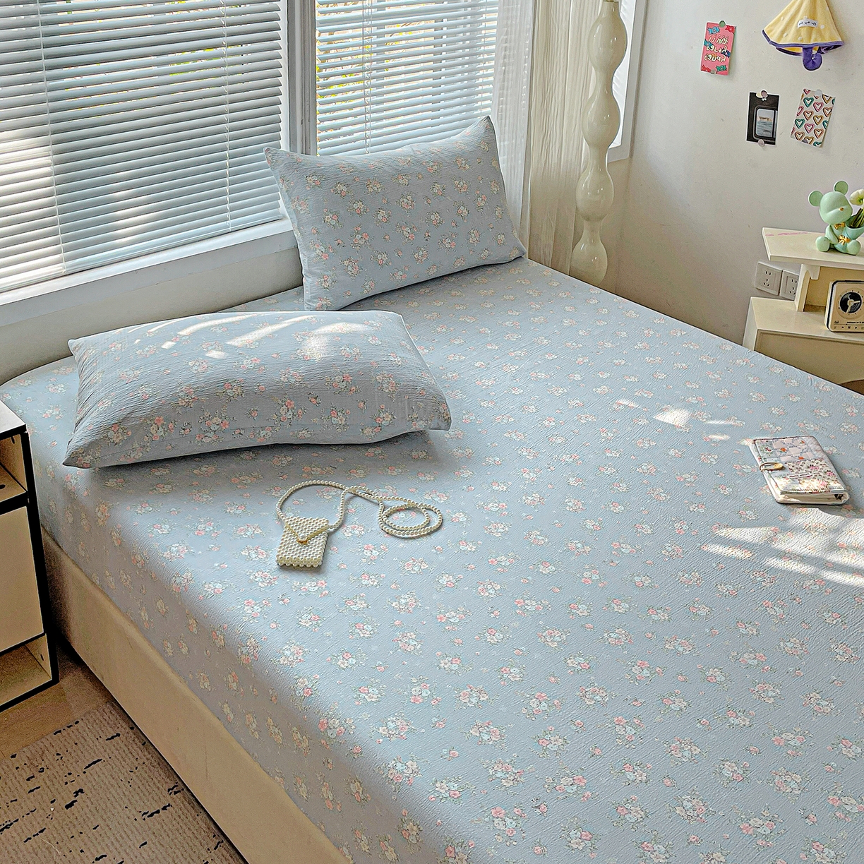 91家纺网 家纺一手货源 找家纺 优选 2026新款ins小清新木棉双层纱印花床笠床垫保护罩枕套三件套 晚风逐梦