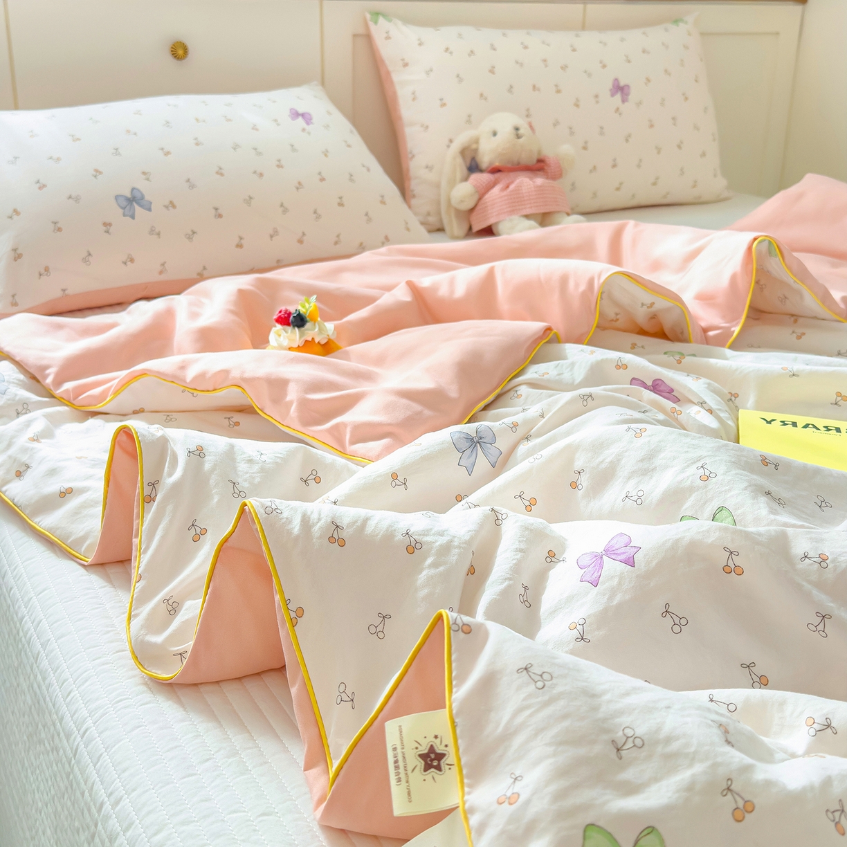 91家纺网 家纺一手货源 找家纺 铺尚美家纺 2026新款A类水洗双层纱大豆夏被子被芯 甜樱戏蝶