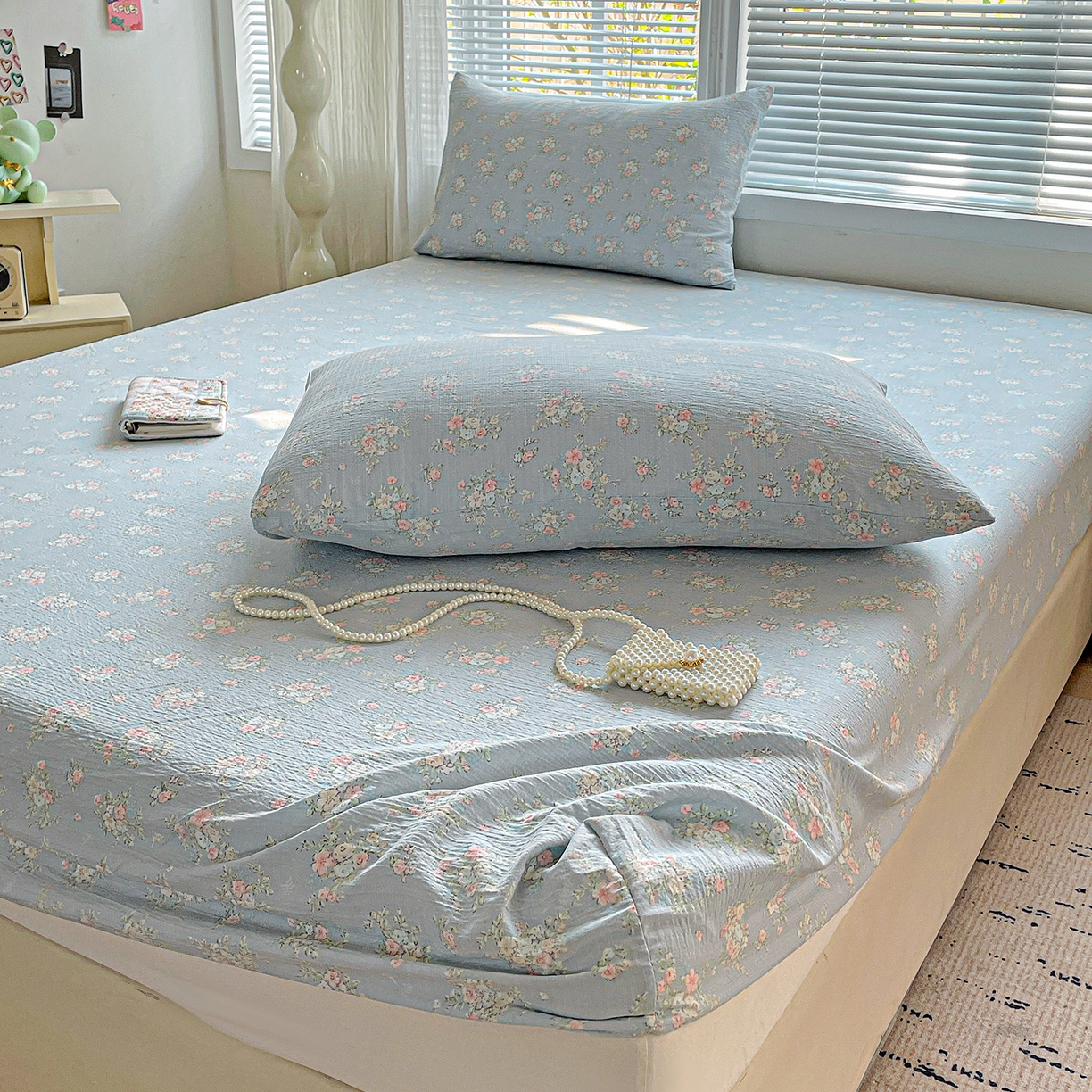 91家纺网 家纺一手货源 找家纺 优选 2026新款ins小清新木棉双层纱印花床笠床垫保护罩枕套三件套 晚风逐梦