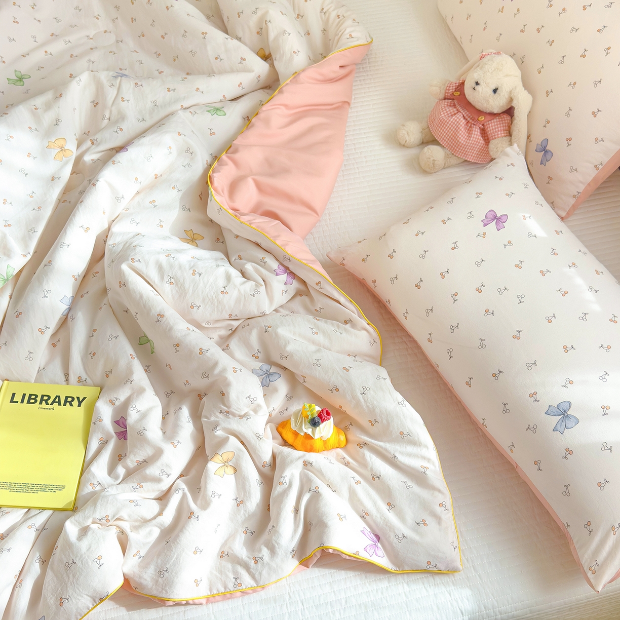 91家纺网 家纺一手货源 找家纺 铺尚美家纺 2026新款A类水洗双层纱大豆夏被子被芯 甜樱戏蝶