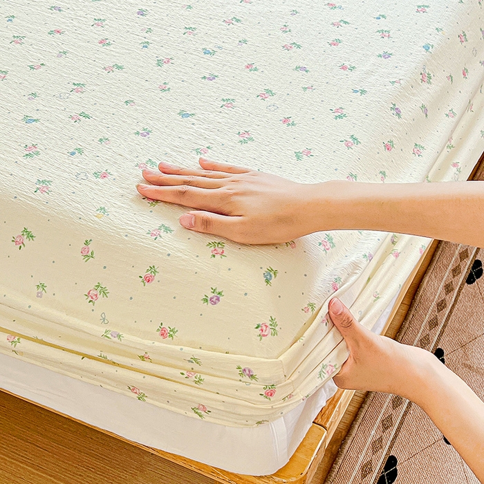 91家纺网 家纺一手货源 找家纺 优选 2026新款ins小清新木棉双层纱印花床笠床垫保护罩枕套三件套 春日繁花