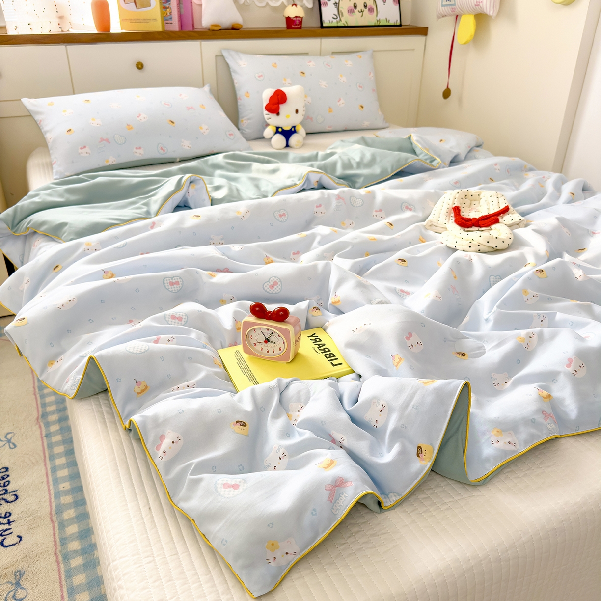 91家纺网 家纺一手货源 找家纺 铺尚美家纺 2026新款A类水洗双层纱大豆夏被子被芯 小猫甜品店