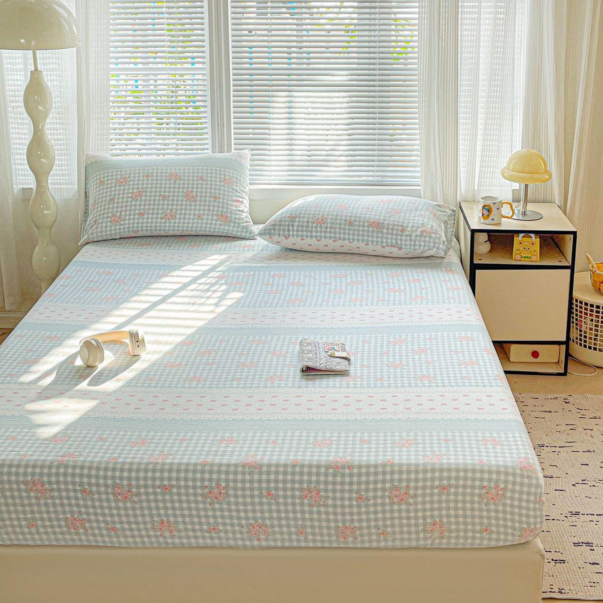 91家纺网 家纺一手货源 找家纺 优选良品 2025新款ins小清新木棉双层纱印花床笠床垫保护罩枕套三件套 春朵