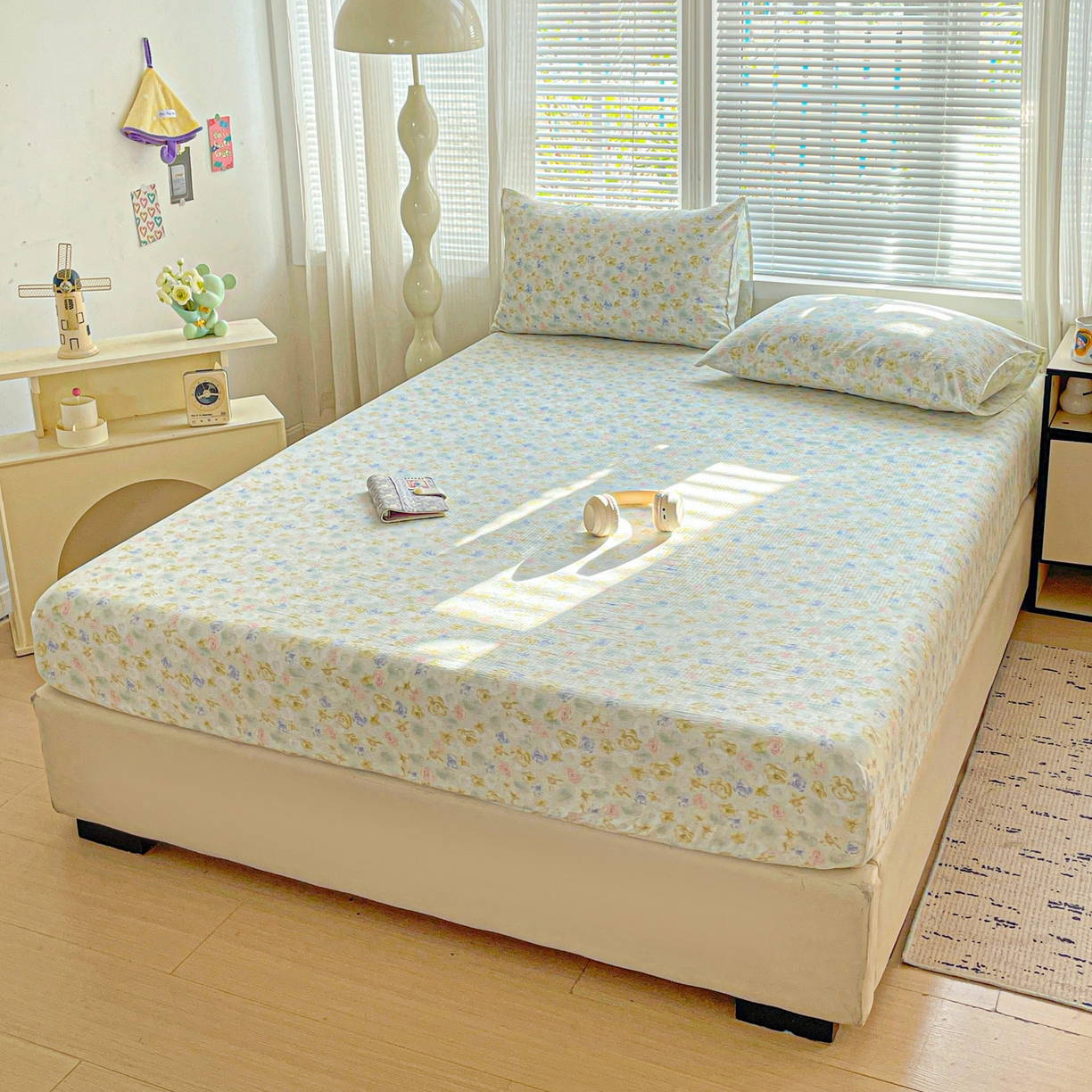 91家纺网 家纺一手货源 找家纺 优选良品 2025新款ins小清新木棉双层纱印花床笠床垫保护罩枕套三件套 蝶梦