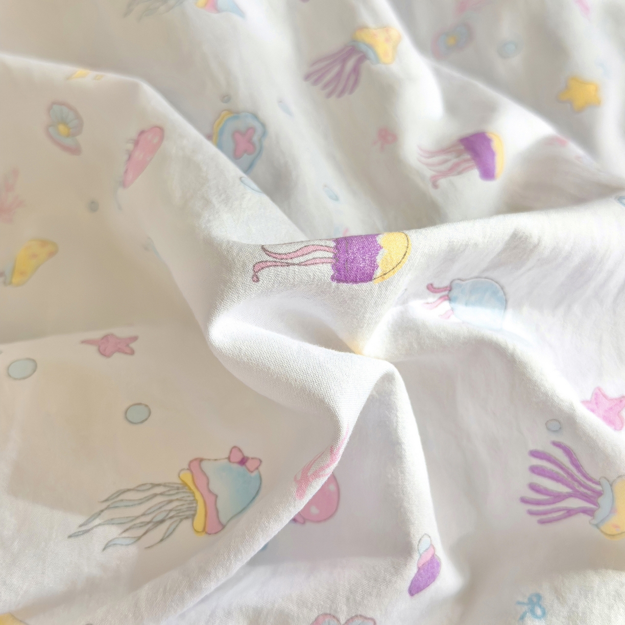 91家纺网 家纺一手货源 找家纺 铺尚美家纺 2026新款A类水洗双层纱大豆夏被子被芯 星落水母湾