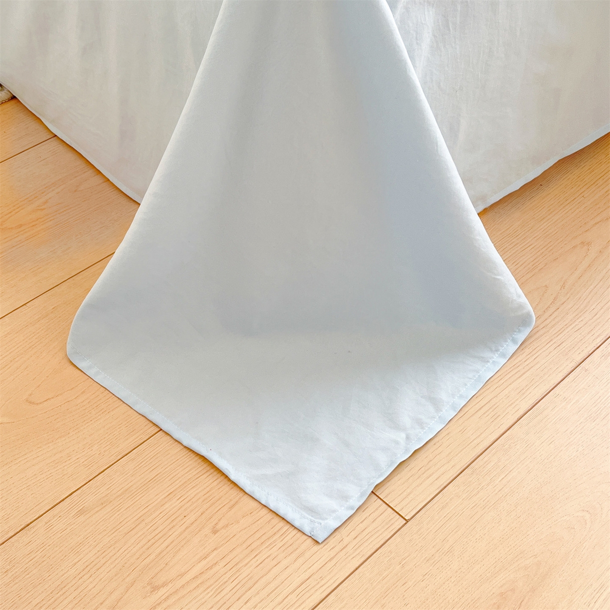 91家纺网 家纺一手货源 找家纺 盛秋家纺 2026新款A类水洗棉豆豆夏被系列二 小熊时光+天空蓝