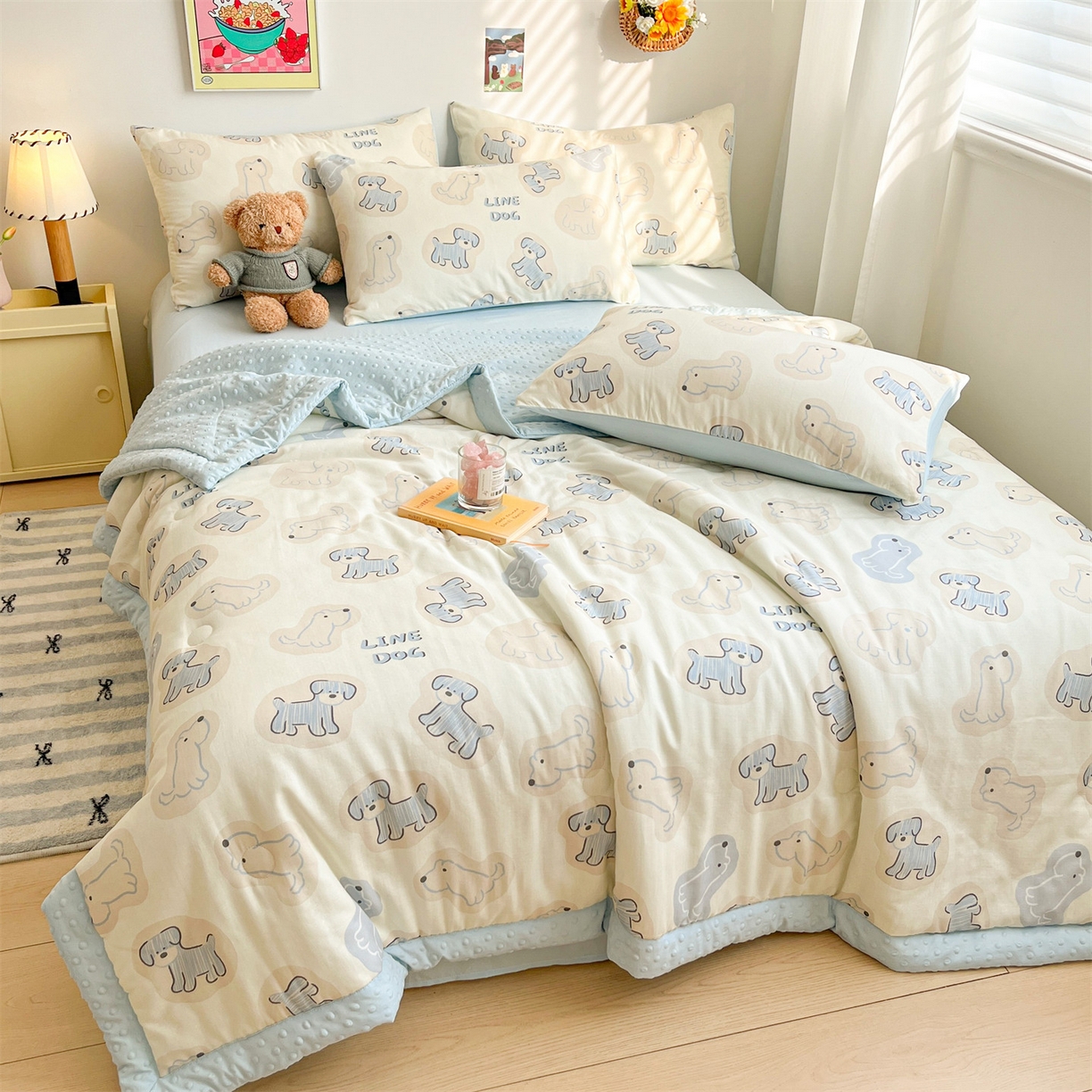 91家纺网 家纺一手货源 找家纺 盛秋家纺 2026新款A类水洗棉豆豆夏被系列二 修勾蓝+天空蓝