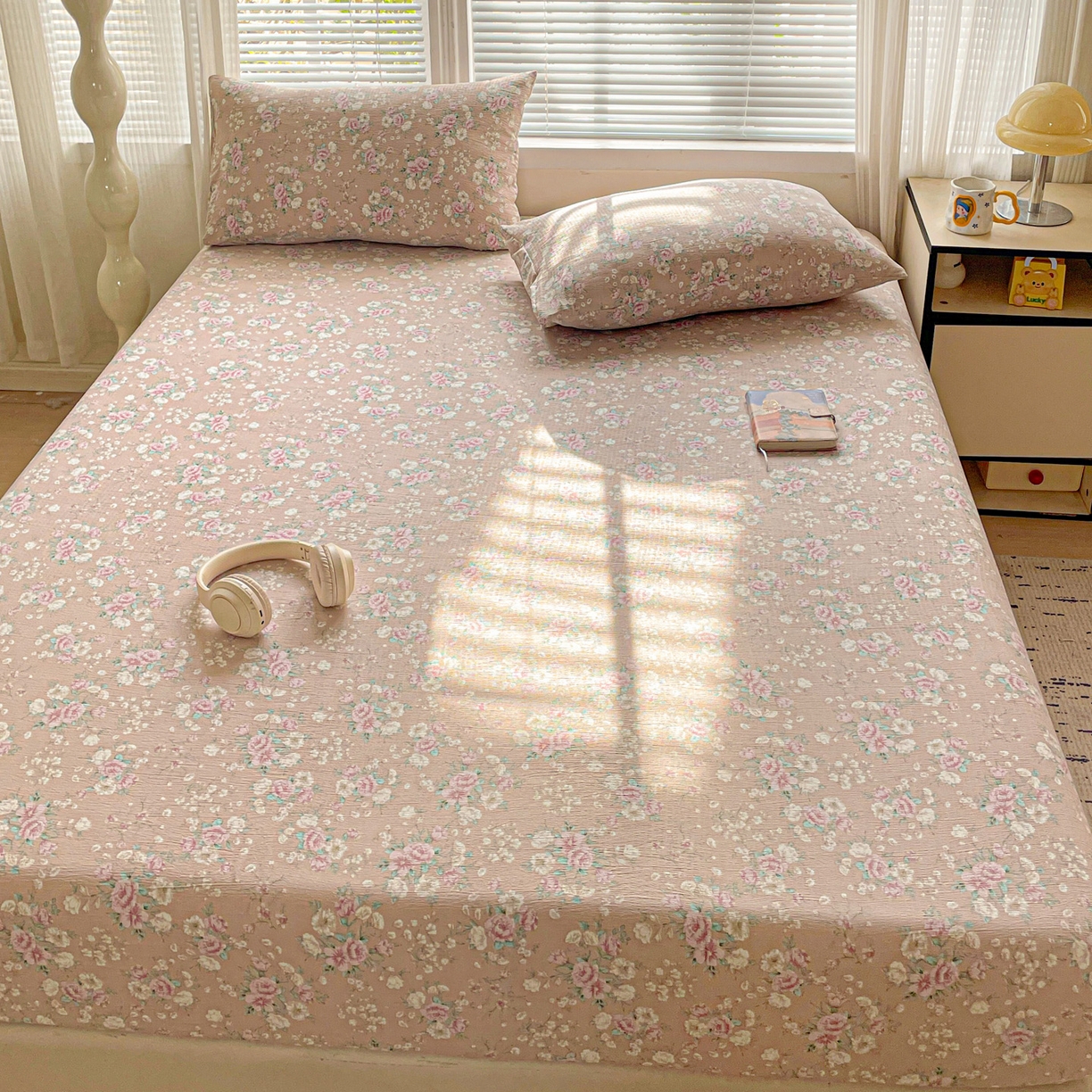 91家纺网 家纺一手货源 找家纺 优选良品 2025新款ins小清新木棉双层纱印花床笠床垫保护罩枕套三件套 绮梦