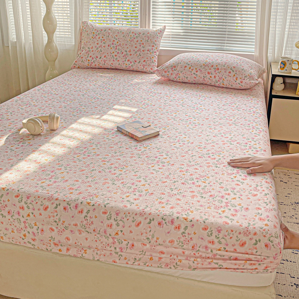 91家纺网 家纺一手货源 找家纺 优选良品 2025新款ins小清新木棉双层纱印花床笠床垫保护罩枕套三件套 素锦