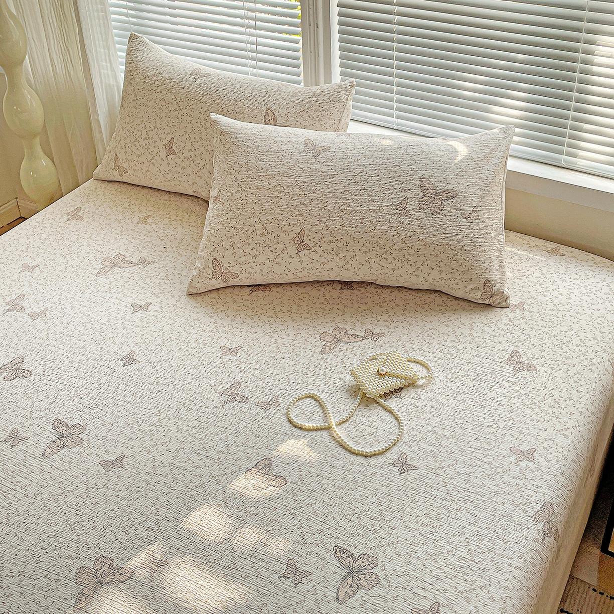 91家纺网 家纺一手货源 找家纺 优选良品 2025新款ins小清新木棉双层纱印花床笠床垫保护罩枕套三件套 蝴蝶谷