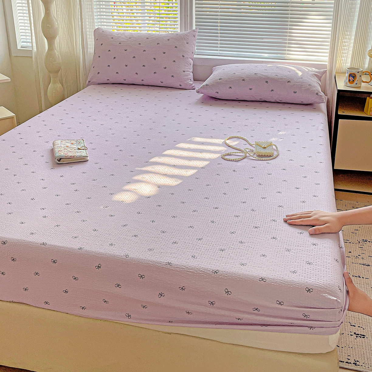 91家纺网 家纺一手货源 找家纺 优选良品 2025新款ins小清新木棉双层纱印花床笠床垫保护罩枕套三件套 蝴蝶结-紫