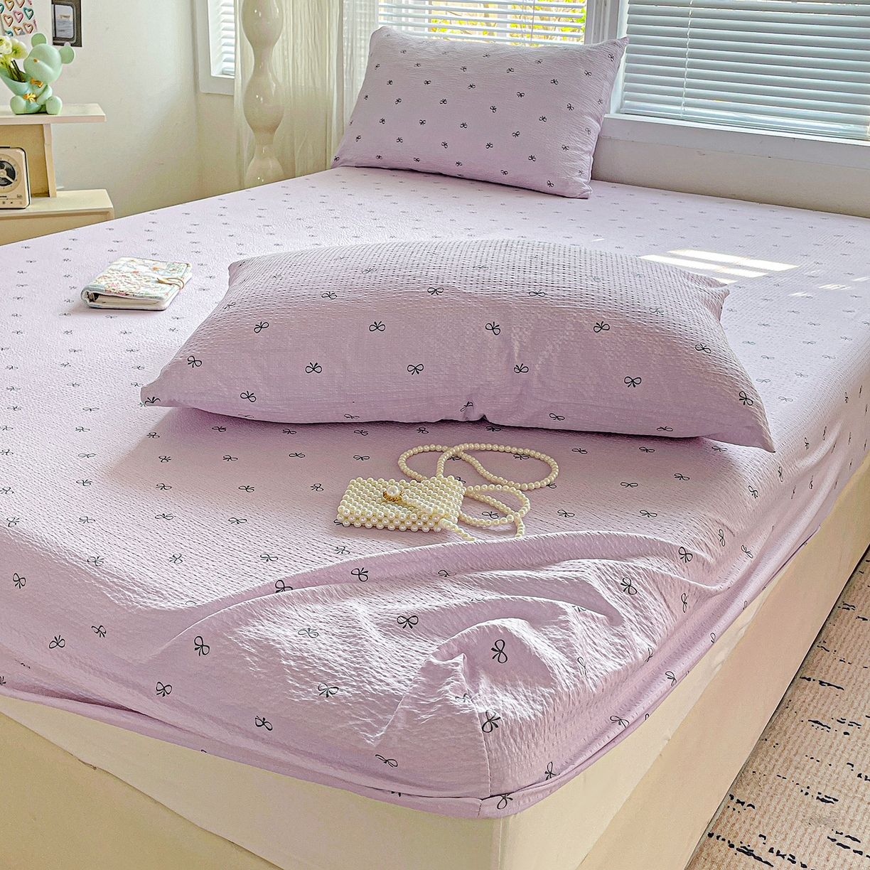 91家纺网 家纺一手货源 找家纺 优选良品 2025新款ins小清新木棉双层纱印花床笠床垫保护罩枕套三件套 蝴蝶结-紫