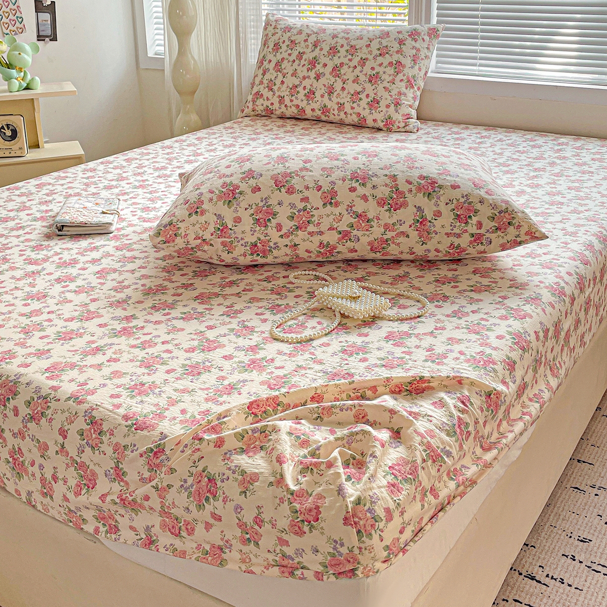 91家纺网 家纺一手货源 找家纺 优选良品 2025新款ins小清新木棉双层纱印花床笠床垫保护罩枕套三件套 恋曲