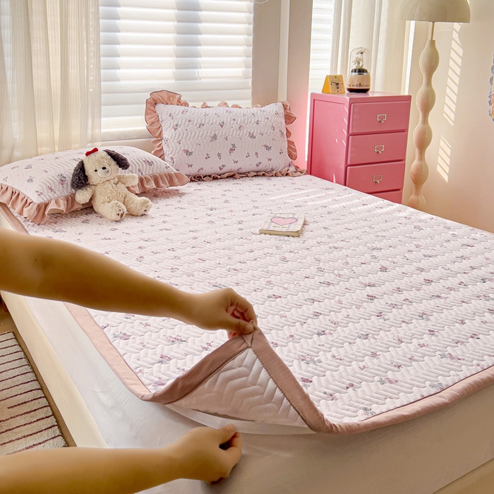 纽缦家纺 2026春夏新款云感提花双层纱夹棉床垫 葡萄七分甜