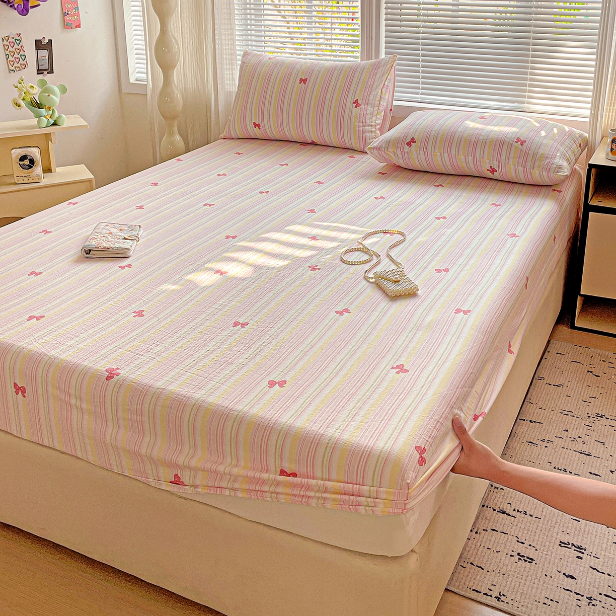 91家纺网 家纺一手货源 找家纺 优选良品 2025新款ins小清新木棉双层纱印花床笠床垫保护罩枕套三件套 梦露