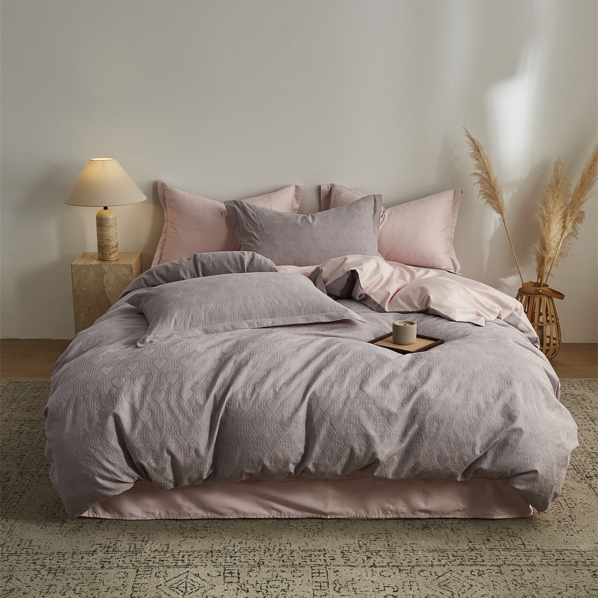 91家纺网 家纺一手货源 找家纺 顾家家居 2026新款AB面全棉厚织提花四件套 繁影-雾紫