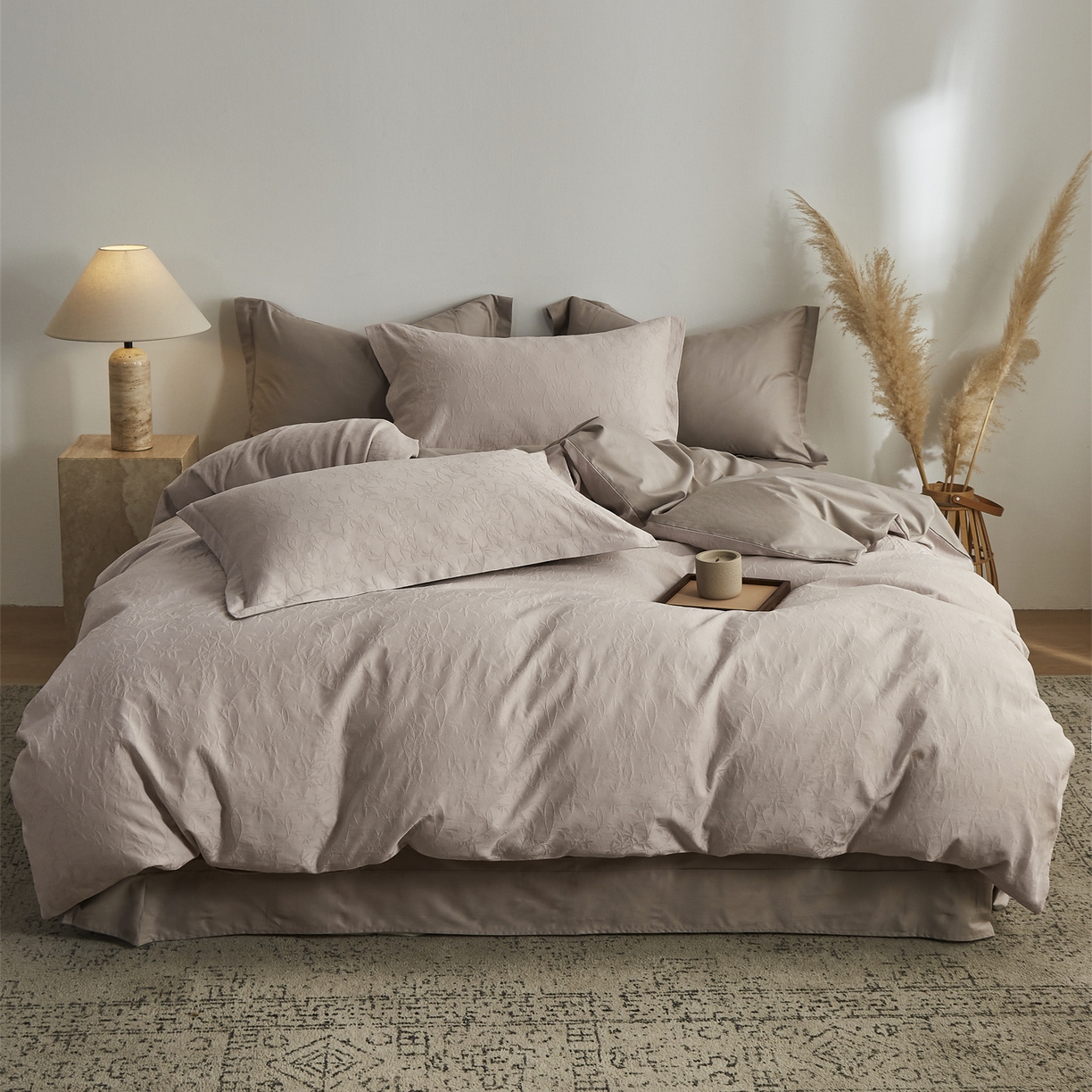 91家纺网 家纺一手货源 找家纺 顾家家居 2026新款AB面全棉厚织提花四件套 森蔓-玉脂