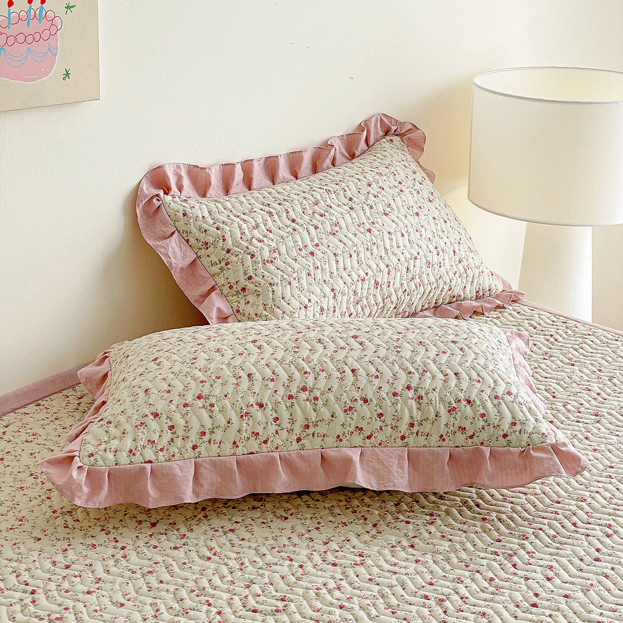 91家纺网 家纺一手货源 找家纺 纽缦家纺 2026春夏新款云感提花双层纱夹棉床垫 见花则喜