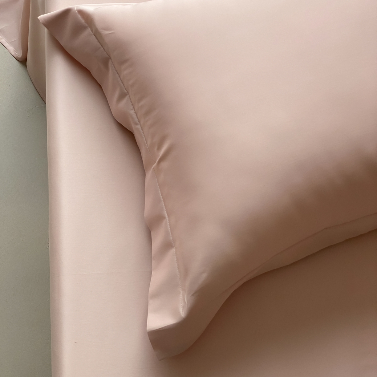 91家纺网 家纺一手货源 找家纺 赫帛 2026新款60支pro加密新疆长绒棉全棉纯棉单枕套枕套单件单品枕套-实拍 蜜桃粉