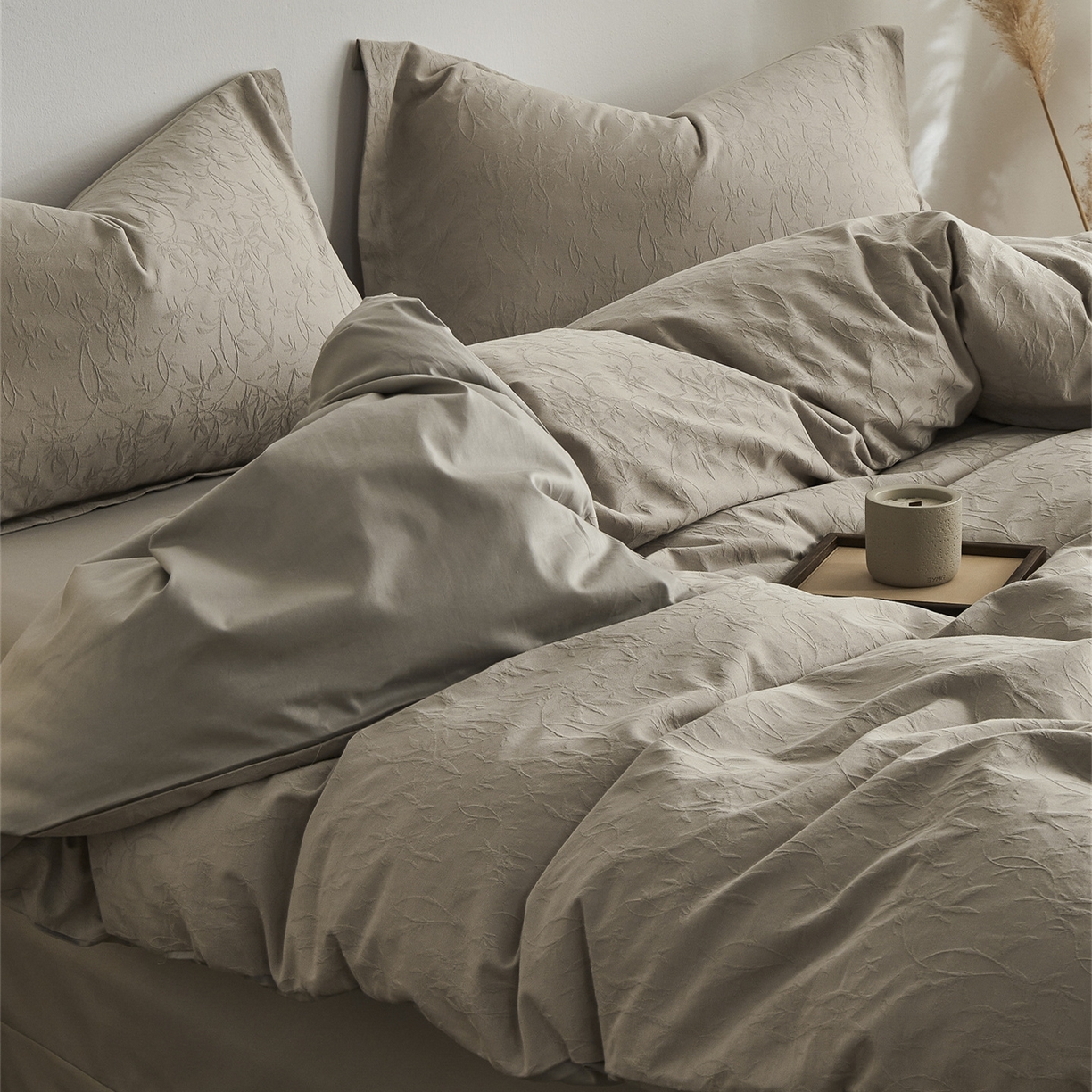 91家纺网 家纺一手货源 找家纺 顾家家居 2026新款AB面全棉厚织提花四件套 森蔓-古茶