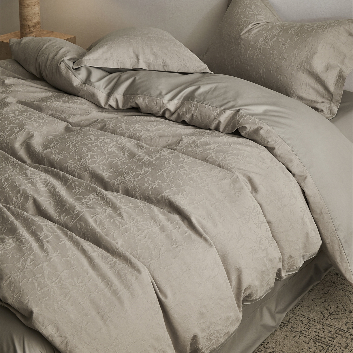 91家纺网 家纺一手货源 找家纺 顾家家居 2026新款AB面全棉厚织提花四件套 森蔓-古茶