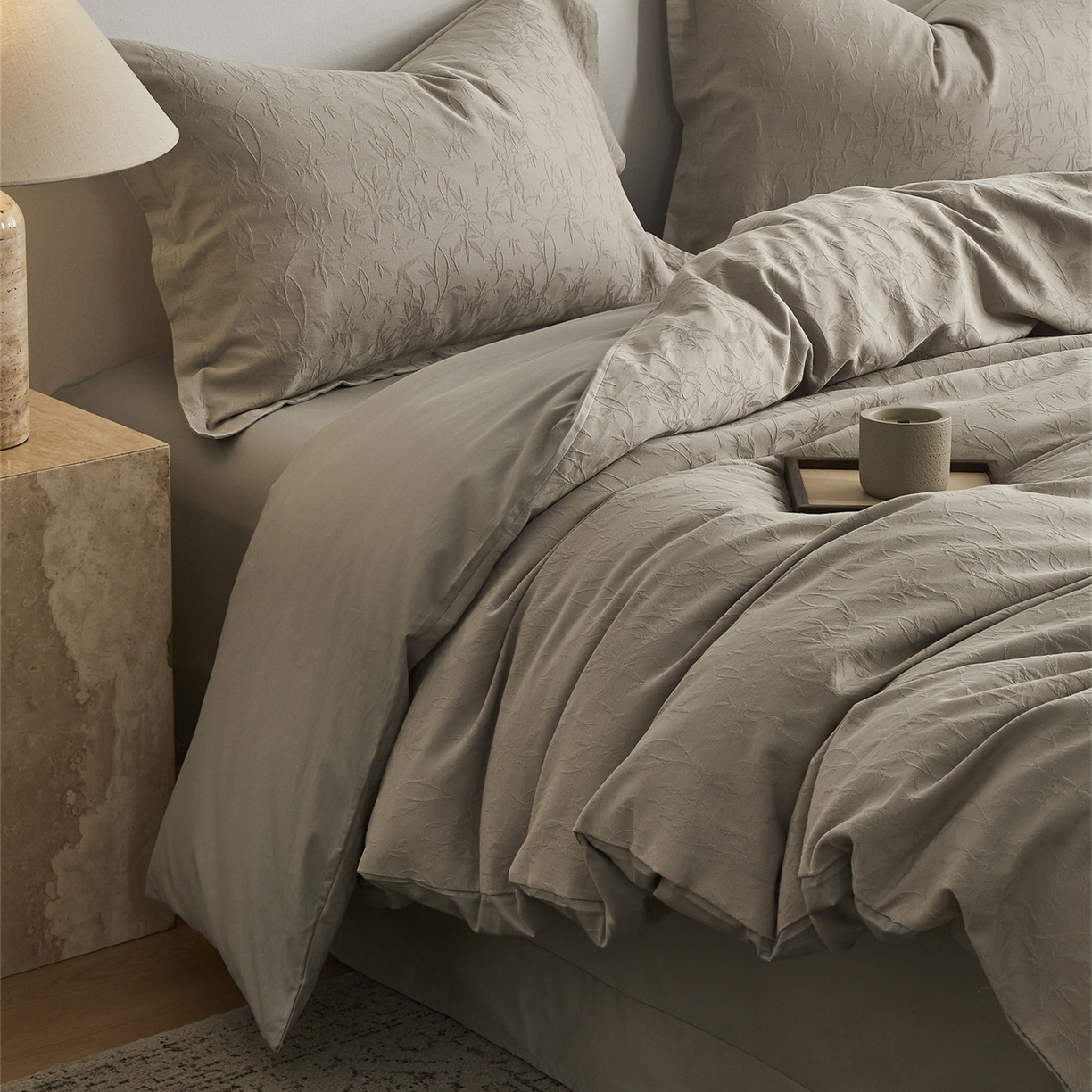 91家纺网 家纺一手货源 找家纺 顾家家居 2026新款AB面全棉厚织提花四件套 森蔓-古茶