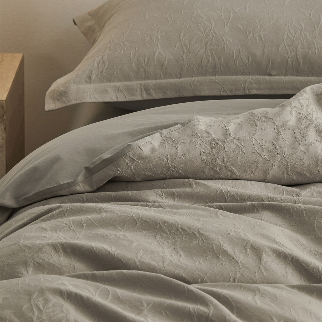 91家纺网 家纺一手货源 找家纺 顾家家居 2026新款AB面全棉厚织提花四件套 森蔓-古茶