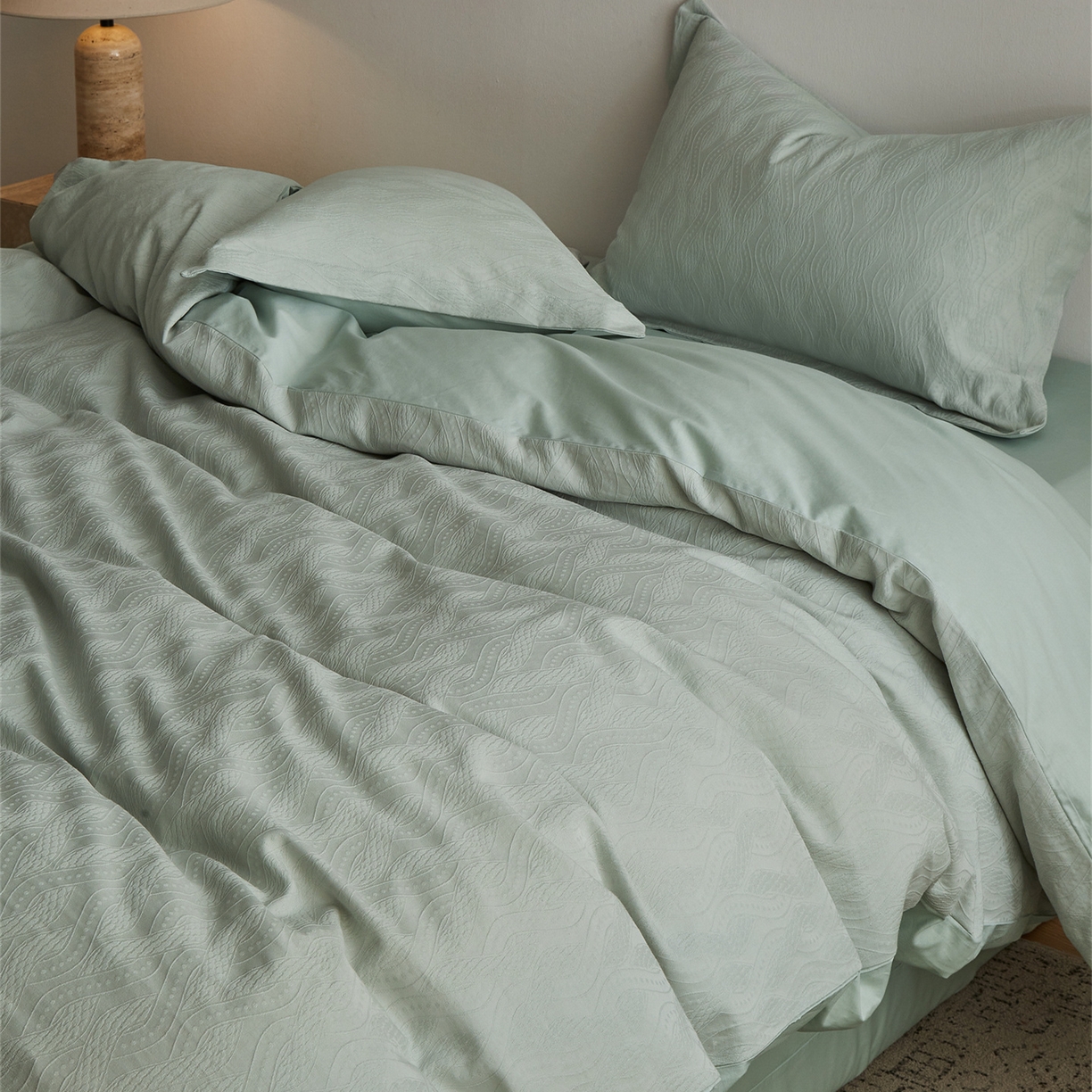 91家纺网 家纺一手货源 找家纺 顾家家居 2026新款AB面全棉厚织提花四件套 素简-明绿