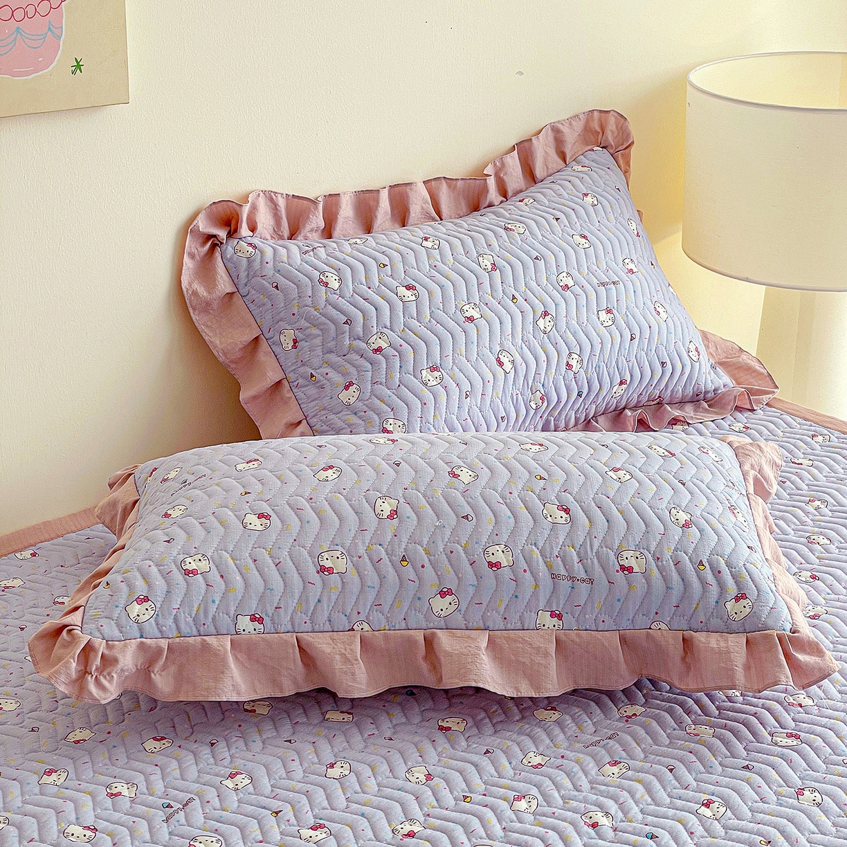 91家纺网 家纺一手货源 找家纺 纽缦家纺 2026春夏新款云感提花双层纱夹棉床垫 蓝莓奶糖