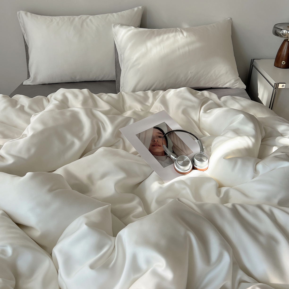 91家纺网 家纺一手货源 找家纺 （总）悦织湾家纺 2026新款亲肤舒适冰丝四件套夏秋季凉爽透气纯色双拼床上用品学生宿舍单双人三四件套