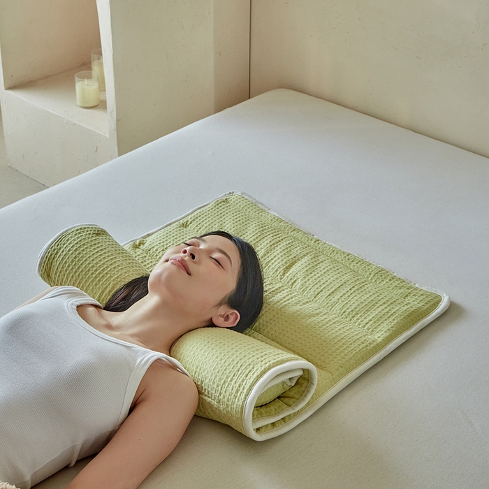 91家纺网 家纺一手货源 找家纺 梵希良品家纺 2026新款毛巾枕头枕芯护颈椎助睡眠反弓便携折叠高低度可调节牵引圆柱睡觉专用 果绿-纤维款