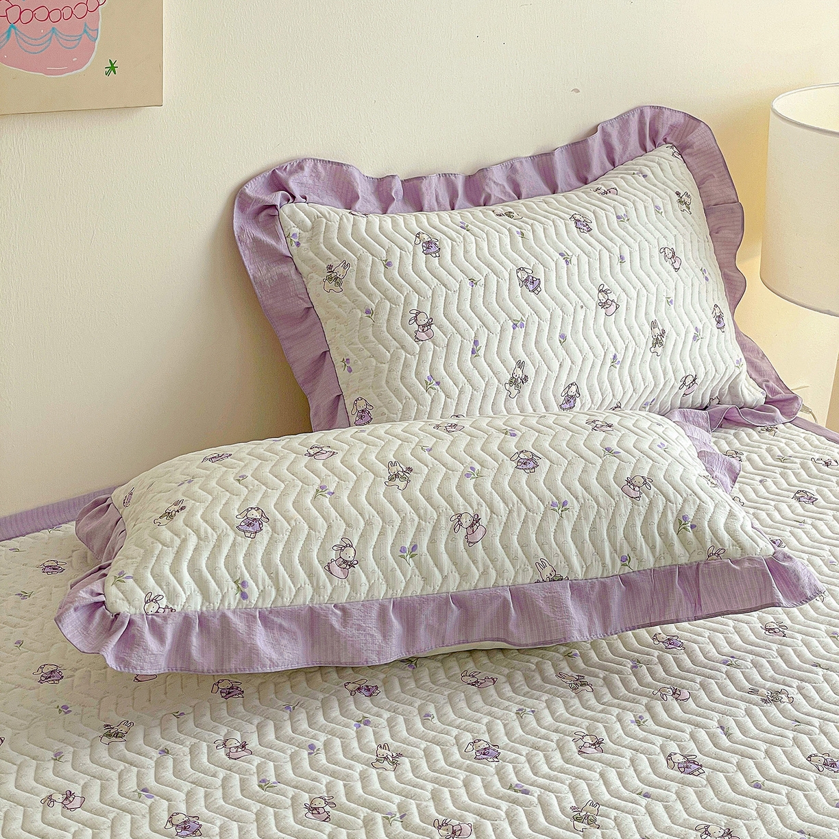 91家纺网 家纺一手货源 找家纺 纽缦家纺 2026春夏新款云感提花双层纱夹棉床垫 裙子小兔