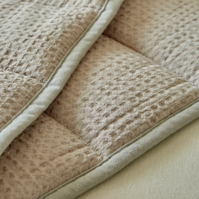 91家纺网 家纺一手货源 找家纺 梵希良品家纺 2026新款毛巾枕头枕芯护颈椎助睡眠反弓便携折叠高低度可调节牵引圆柱睡觉专用 浅灰-纤维款