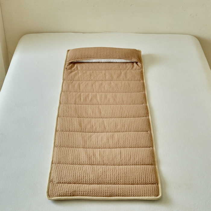 91家纺网 家纺一手货源 找家纺 梵希良品家纺 2026新款毛巾枕头枕芯护颈椎助睡眠反弓便携折叠高低度可调节牵引圆柱睡觉专用 浅咖-纤维款