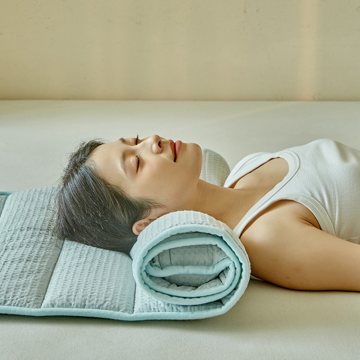 91家纺网 家纺一手货源 找家纺 梵希良品家纺 2026新款毛巾枕头枕芯护颈椎助睡眠反弓便携折叠高低度可调节牵引圆柱睡觉专用 浅蓝-荞麦款