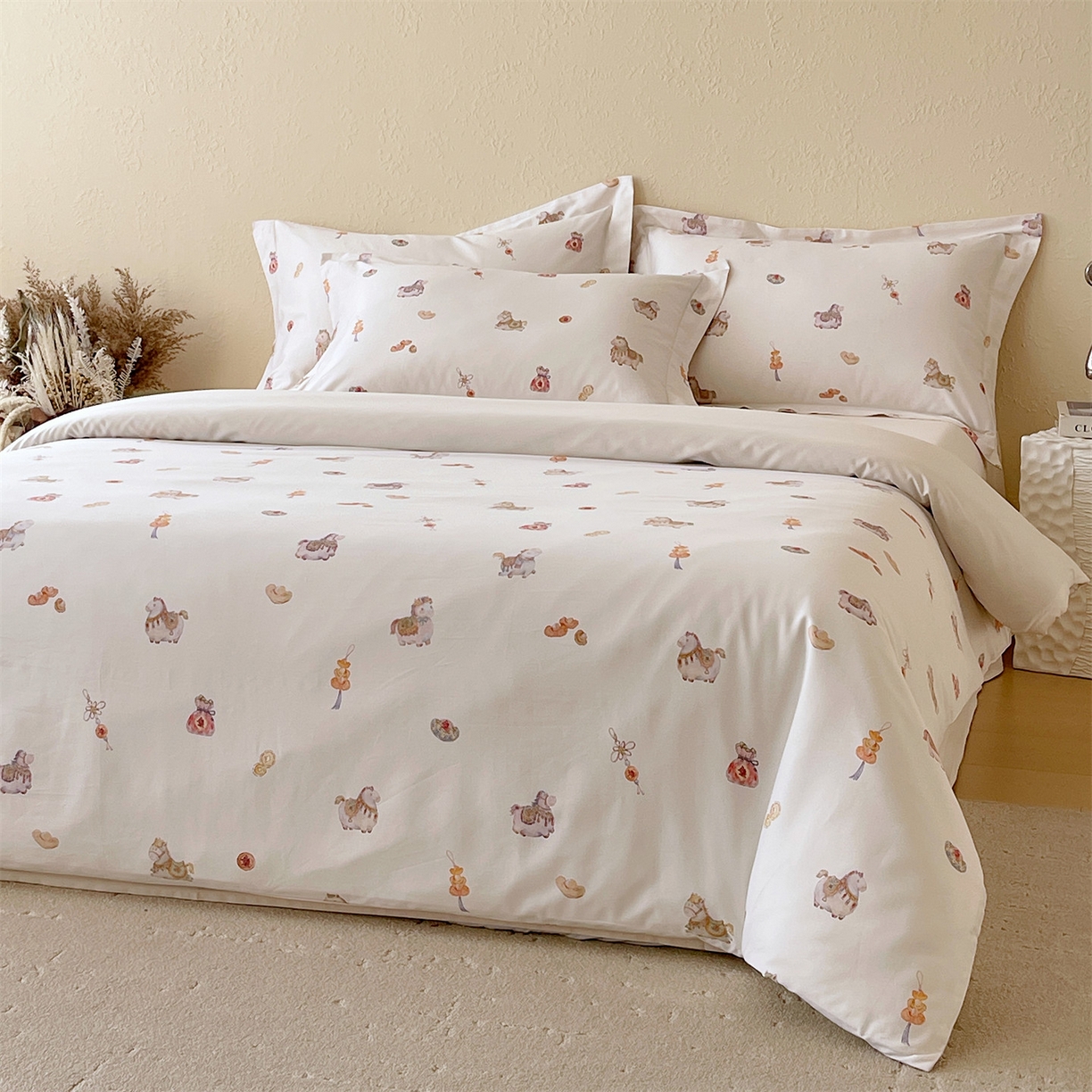 91家纺网 家纺一手货源 找家纺 鼎飞家纺 2026新款100S长绒棉数码印花四件套-马承金福 马承金福-玉白